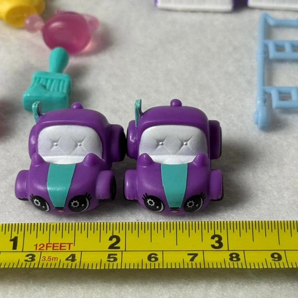 Gabby's Dollhouse Mini Accessories Lot Furniture Toys Cars Music Bathroom